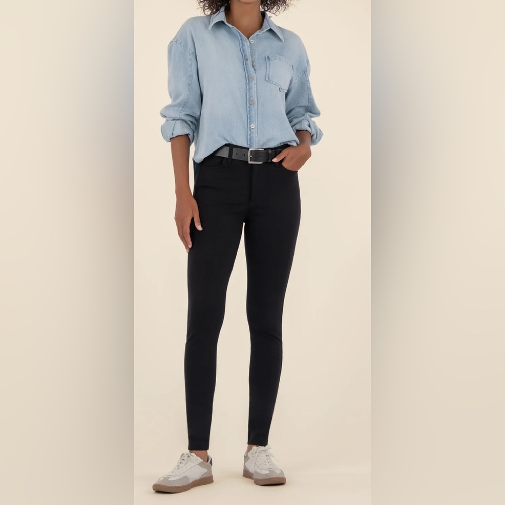 Black Skinny Ponte Pants NWT